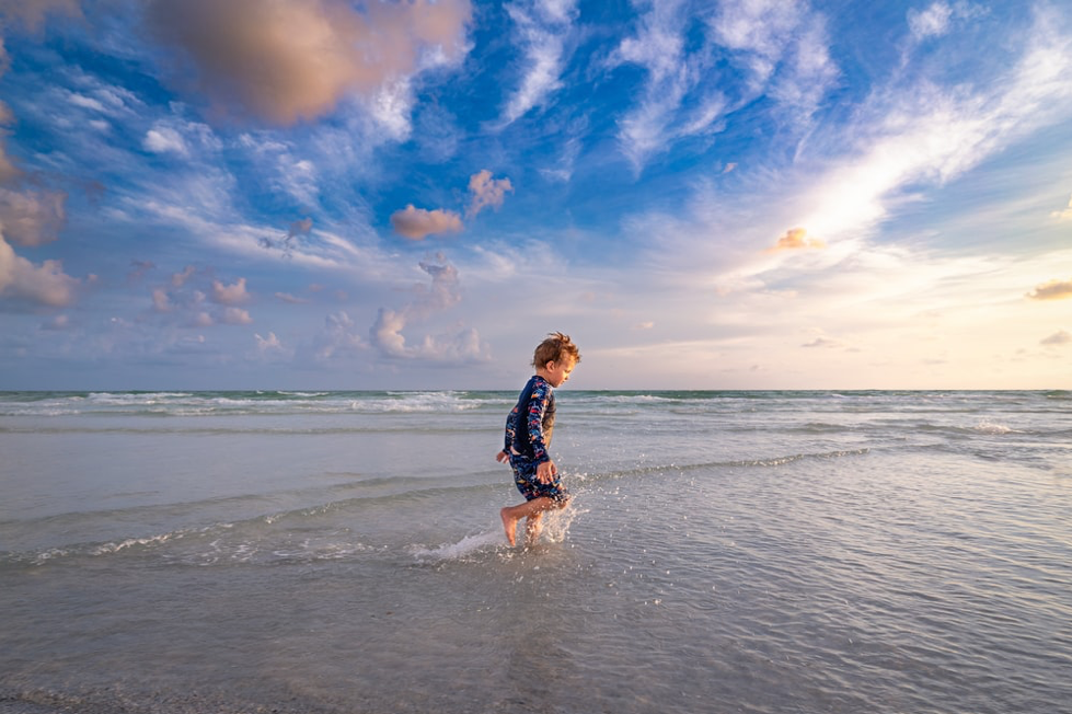 beach child