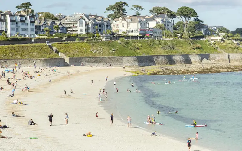 GyllyngvaseBeach img