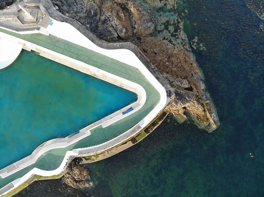 jubilee pool outdoor swimming pool in Cornwall