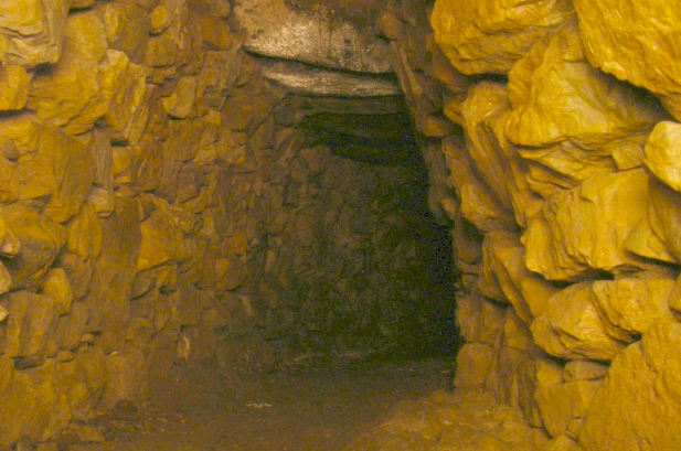 the passage at Halliggye Fogou in Helston